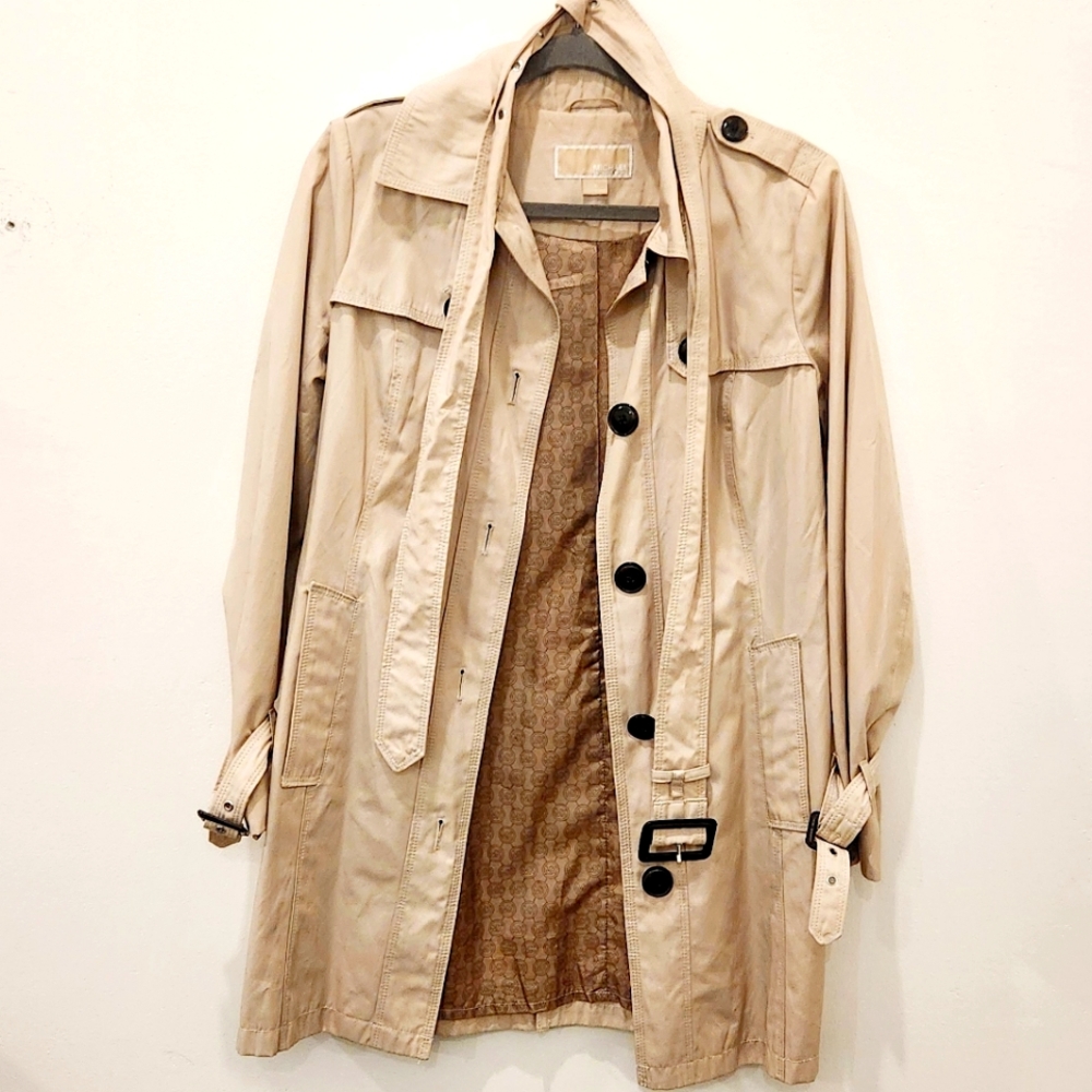 🕶️ Michael Kors Classic Beige Trench Coat – Size S 🕶️